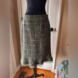 D.F.A. New York- Elegant Plaid Tweed Skirt with Sheer Olive Trim at Hem size 10